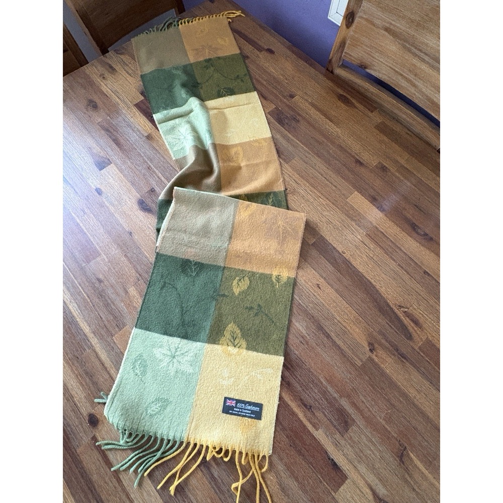 Scotland/Scottish Scarf 100% CASHMERE Green And Yellow Leaf Pattern - Picture 6 of 14